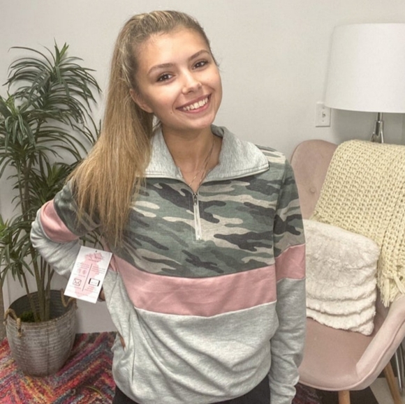 Nwt E Luna Boutique Brand pullover - Picture 2 of 2